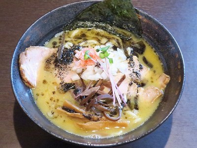 らーめんキラリボシ　濃厚塩ラーメン