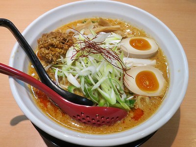 らぁめん 創　背脂担々麺