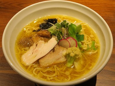 あおぎり　鶏骨醤油ラーメン