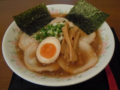 醤油ラーメン（チャーシュー）