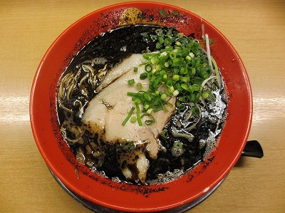 黒ラーメン