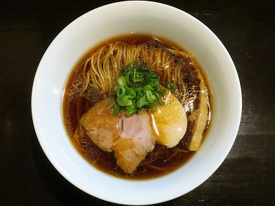 醤油らぁ麺