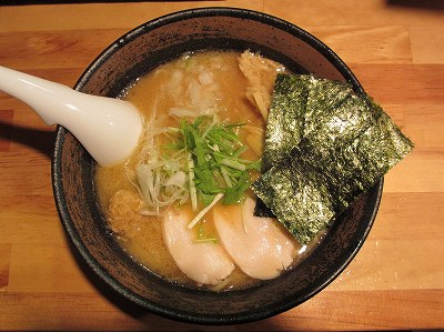 濃厚鶏骨醤油そば