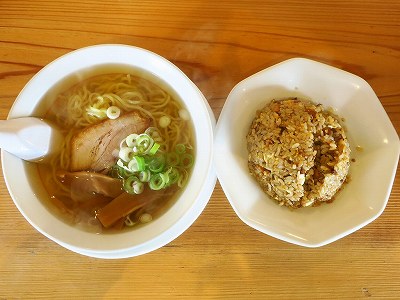 ラーメンＡセット（+半チャーハン）