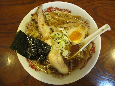 ハーフ醤油らー麺