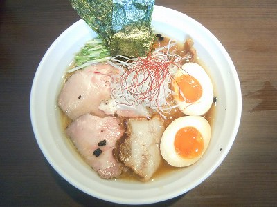 特製鳥だし醤油ラーメン