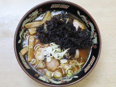 豚骨醤油ラーメン