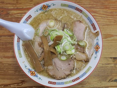 背油塩ラーメン