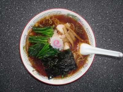 ラーメン（ほうれん草100円）