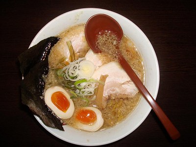 特製醤油ラーメン