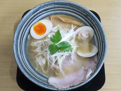 煮干と貝の中華そば