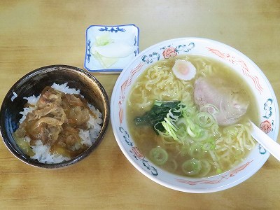 ラーメンとミニ牛丼セット