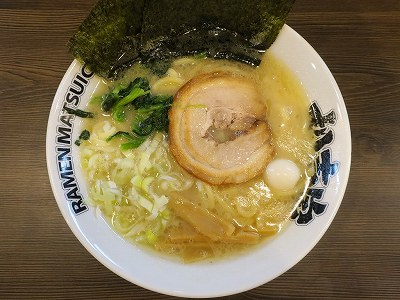 塩豚骨ラーメン