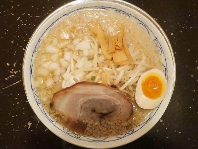 こってり背油ラーメン