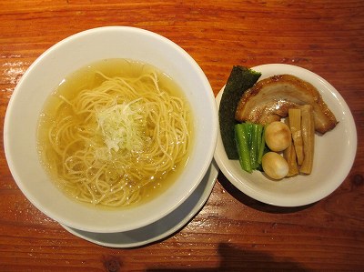 土佐節とあさり節の塩らぁ麺