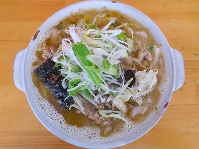 味噌モツラーメン