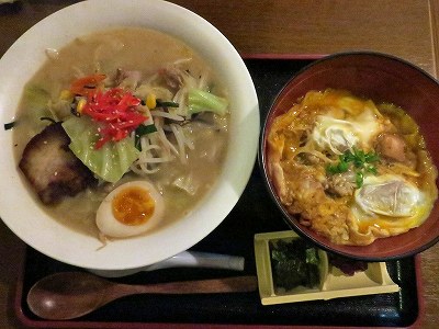 タンメンと小親子丼セット