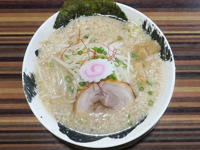 醤油らーめん