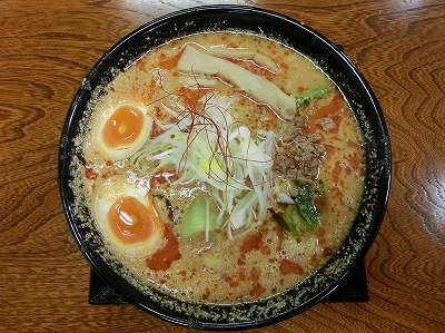 背脂坦々麺