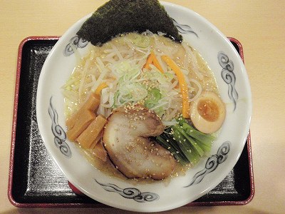 豚骨醤油ラーメン