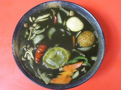 黒カレーラーメン