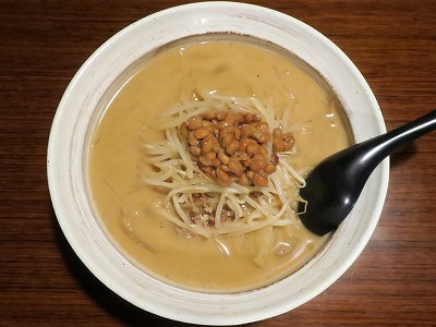 みそ納豆ニンニクラーメン