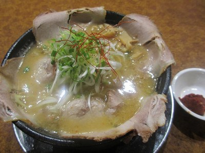 manninya_201211_2.jpg