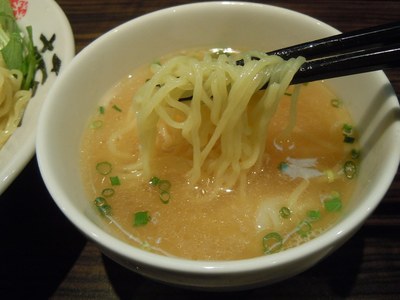 urasaki_ekimae201106_6.jpg